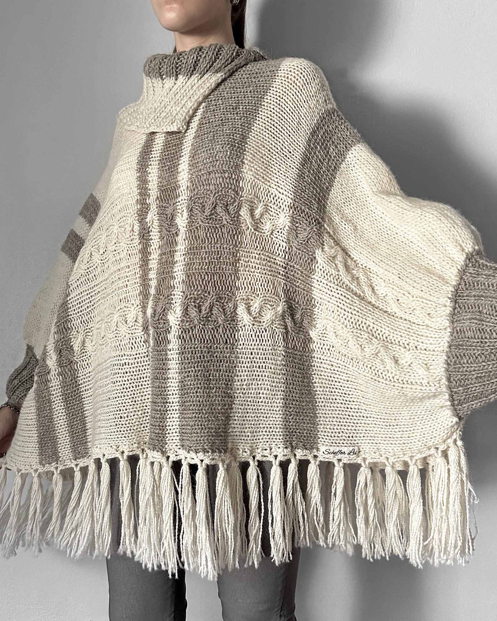 Chaguar :: sweater | poncho
