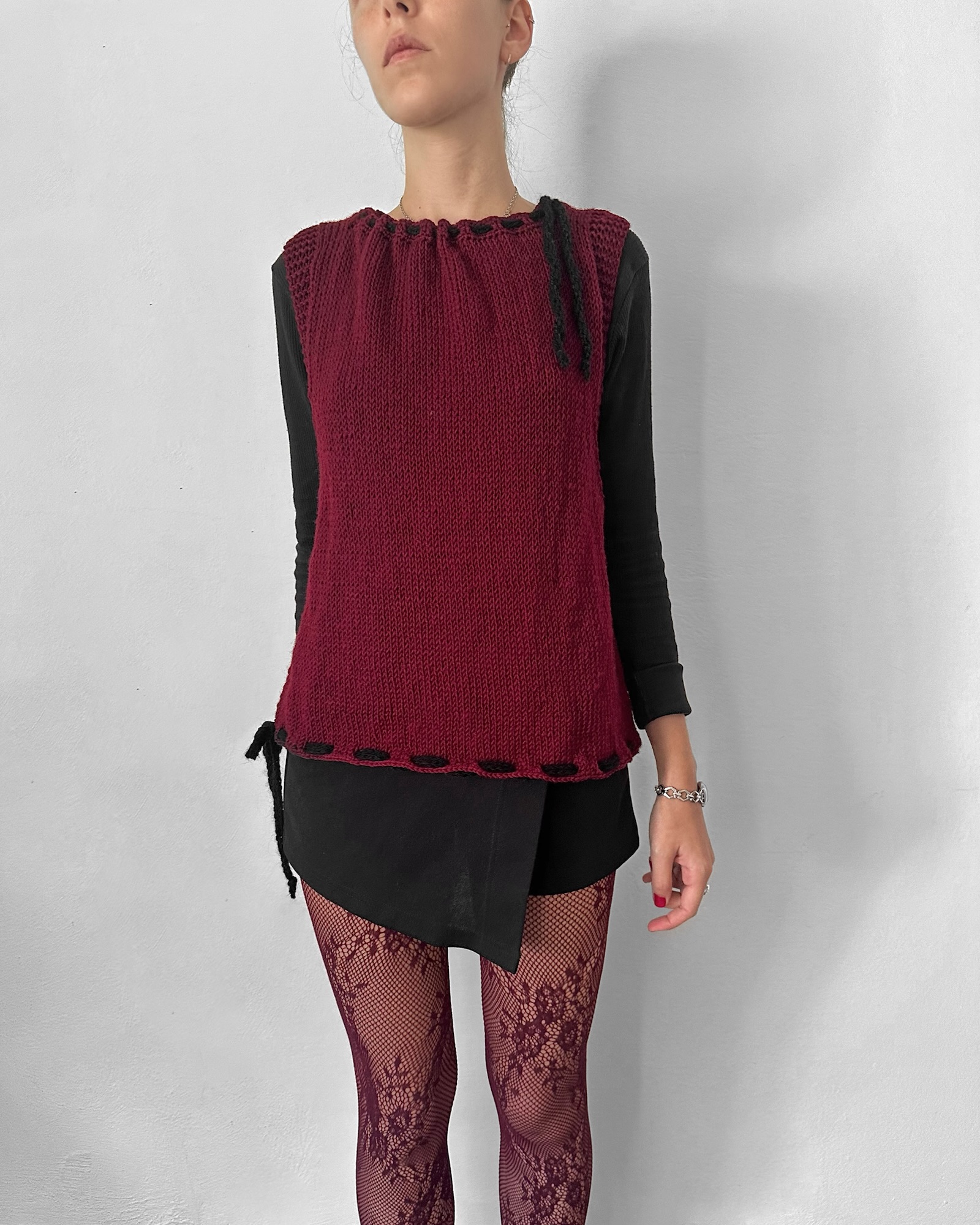 Burgundy | vest
